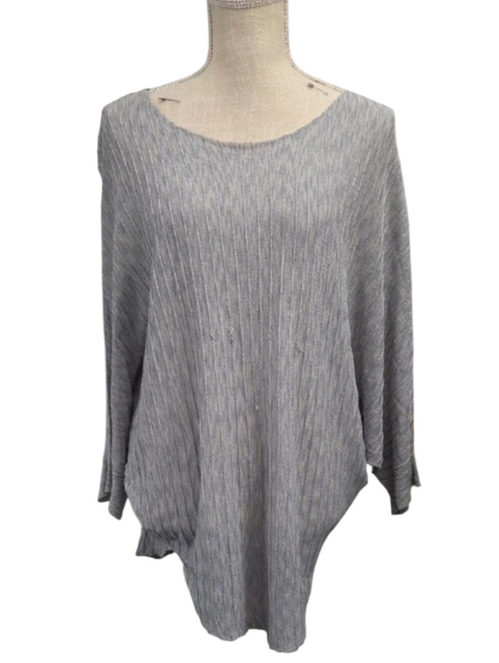 Kerisma Light Gray Ribbed Scoop-Neck Women's Top